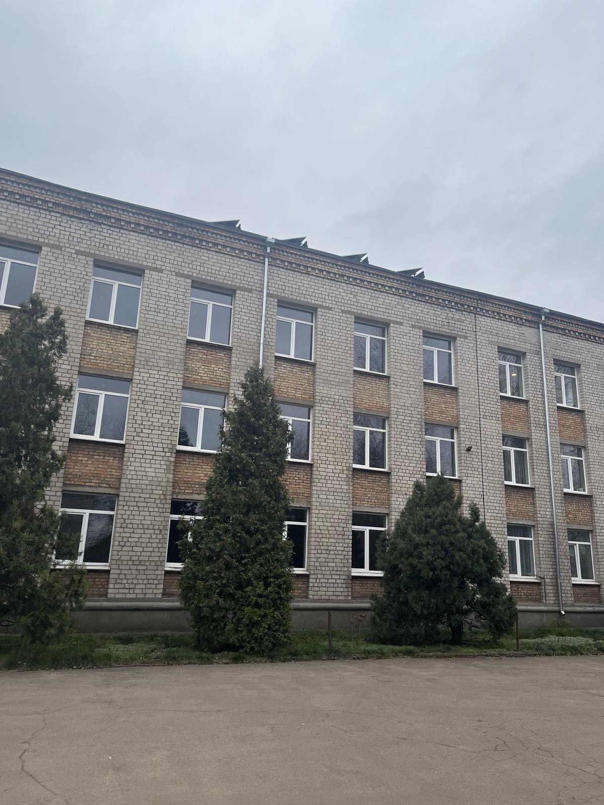 Криворізька гімназія № 78: сучасні оновлення завдяки міжнародним та міським проєктам підтримки